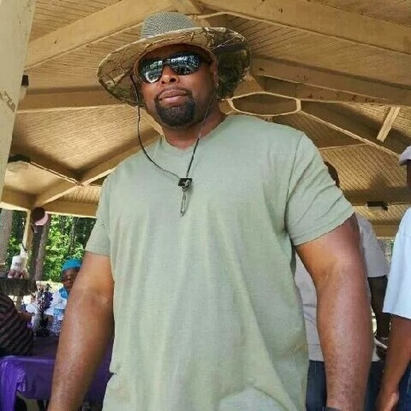 Meet your Posher, David - Picture 1 of 1